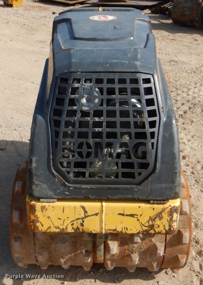 image for item DH7326 2018 Bomag BMP8500  trench compactor