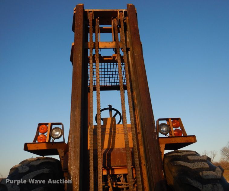 image for item DH8127 1993 Case 586E  forklift