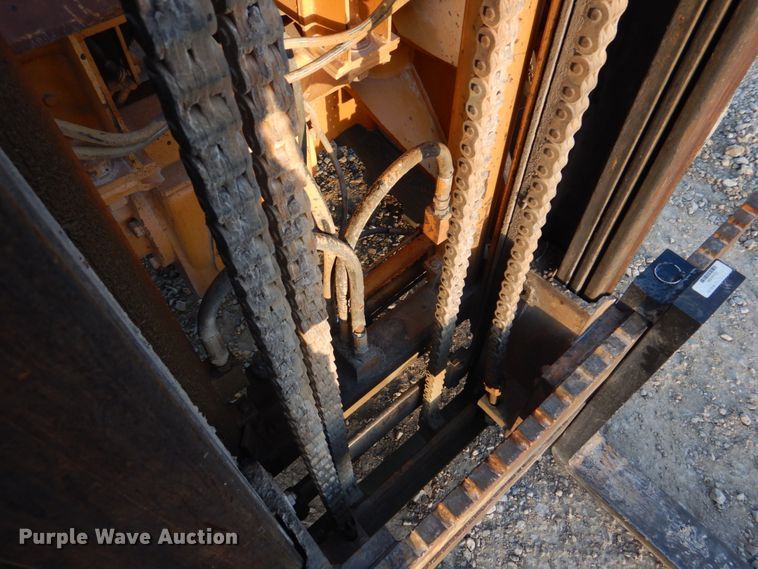 image for item DH8127 1993 Case 586E  forklift