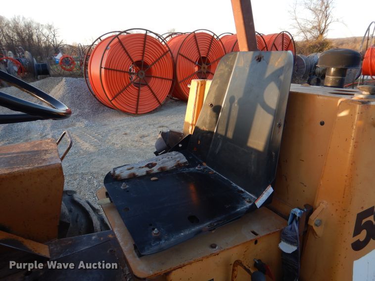 image for item DH8127 1993 Case 586E  forklift