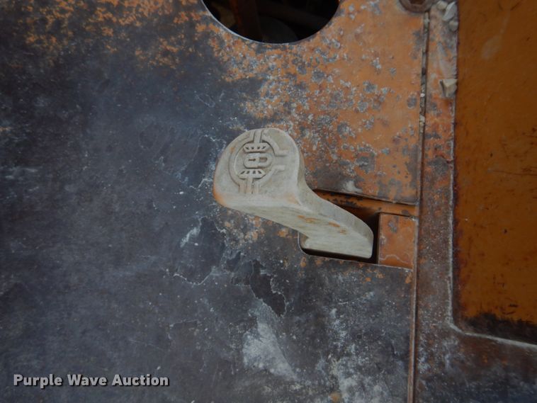 image for item DH8127 1993 Case 586E  forklift