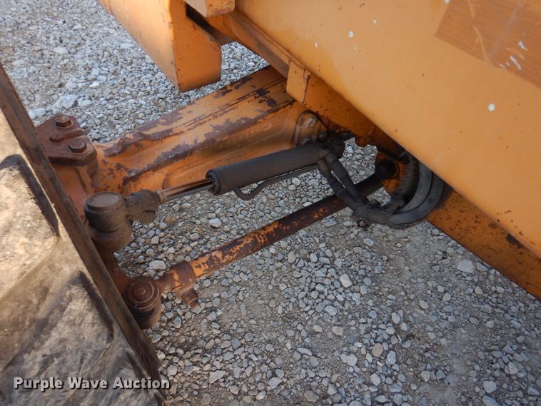 image for item DH8127 1993 Case 586E  forklift