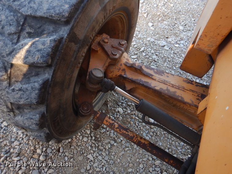 image for item DH8127 1993 Case 586E  forklift