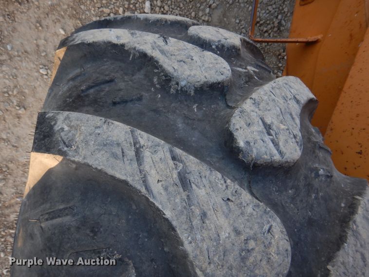 image for item DH8127 1993 Case 586E  forklift