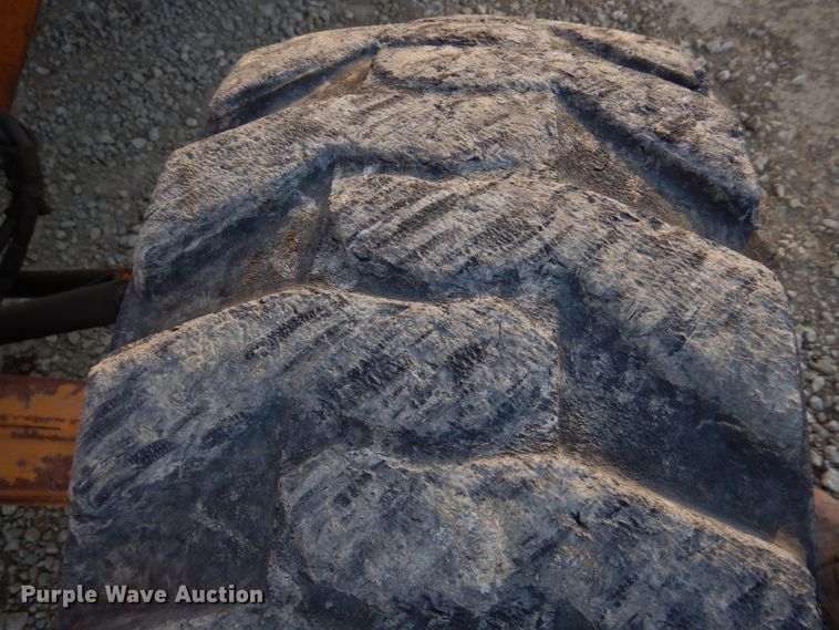 image for item DH8127 1993 Case 586E  forklift