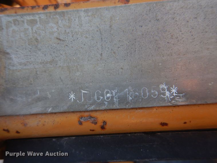 image for item DH8127 1993 Case 586E  forklift