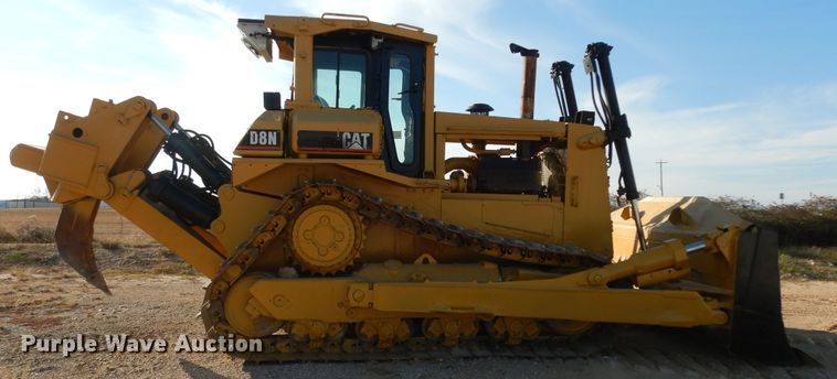 image for item DI8605 1987 Caterpillar D8N  dozer