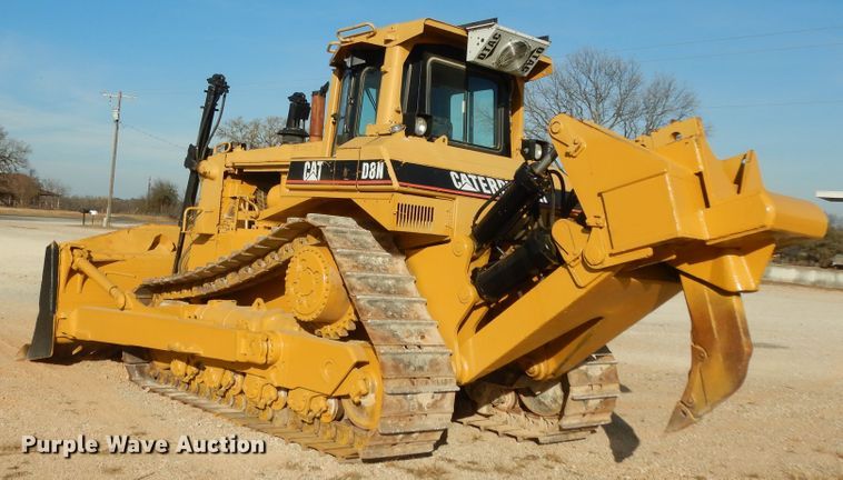 image for item DI8605 1987 Caterpillar D8N  dozer