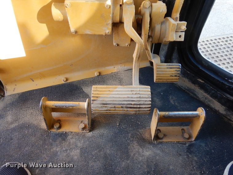 image for item DI8605 1987 Caterpillar D8N  dozer