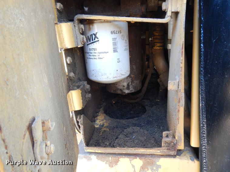 image for item DI8605 1987 Caterpillar D8N  dozer