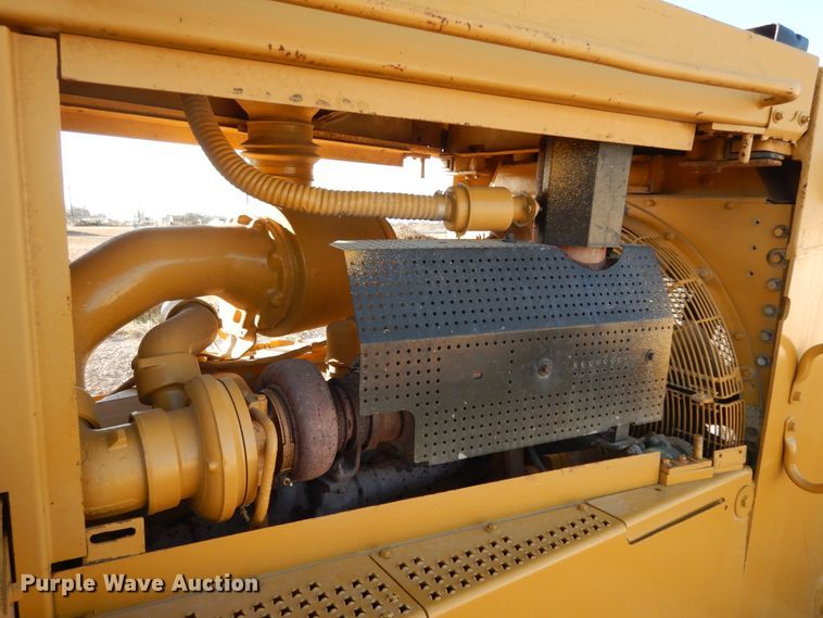 image for item DI8605 1987 Caterpillar D8N  dozer