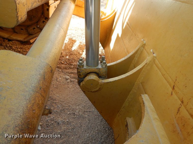 image for item DI8605 1987 Caterpillar D8N  dozer