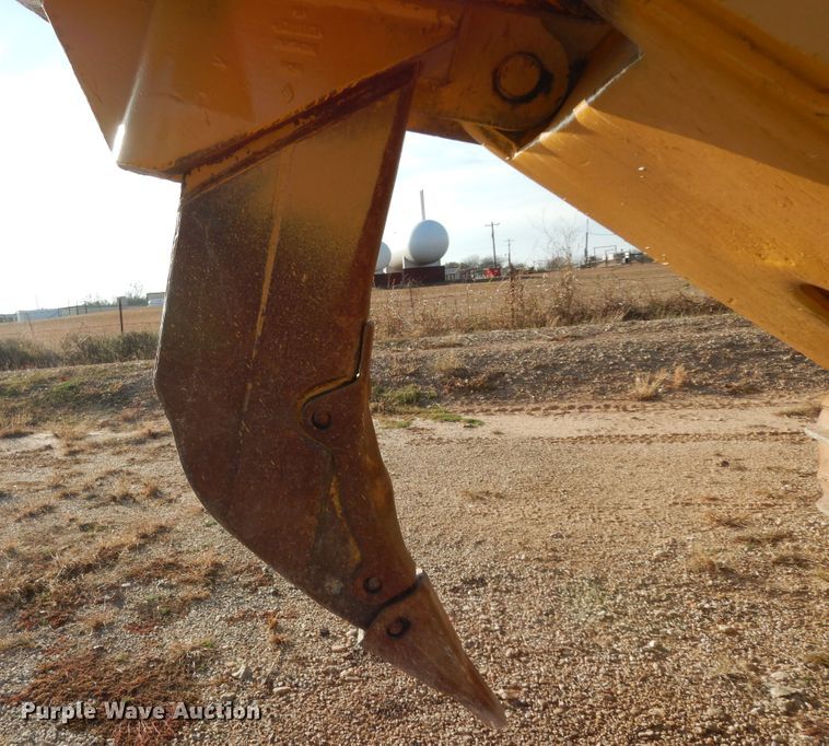 image for item DI8605 1987 Caterpillar D8N  dozer