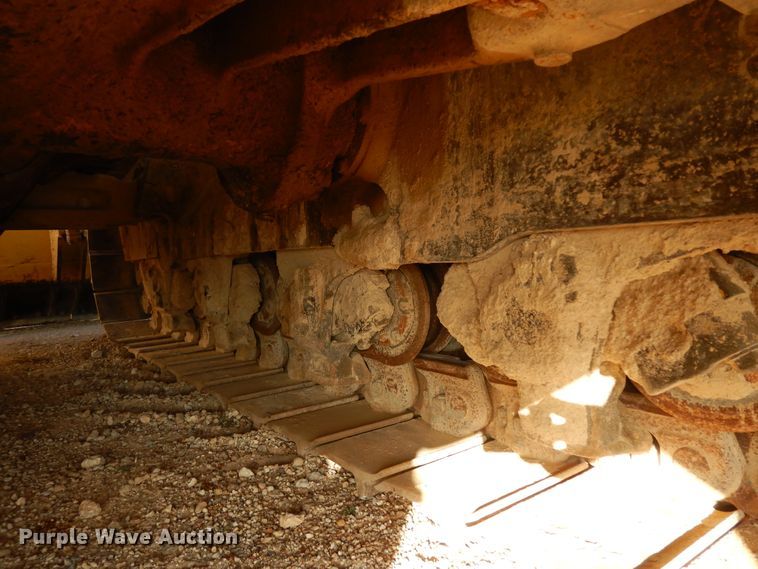 image for item DI8605 1987 Caterpillar D8N  dozer