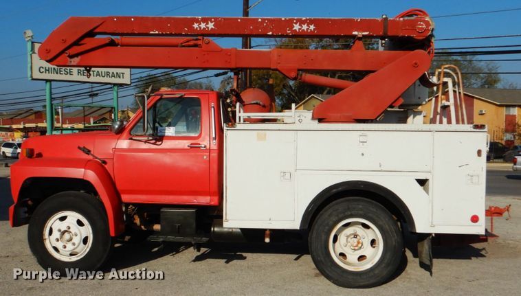 image for item DJ0802 1991 Ford F600  bucket truck