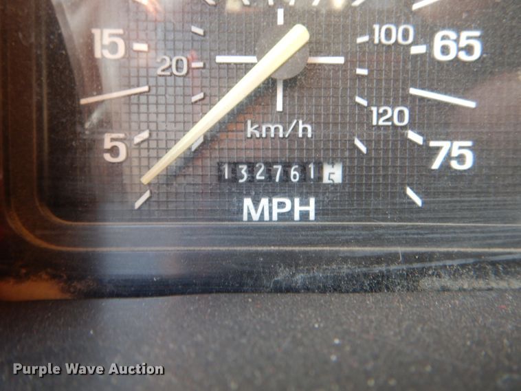 image for item DJ0802 1991 Ford F600  bucket truck