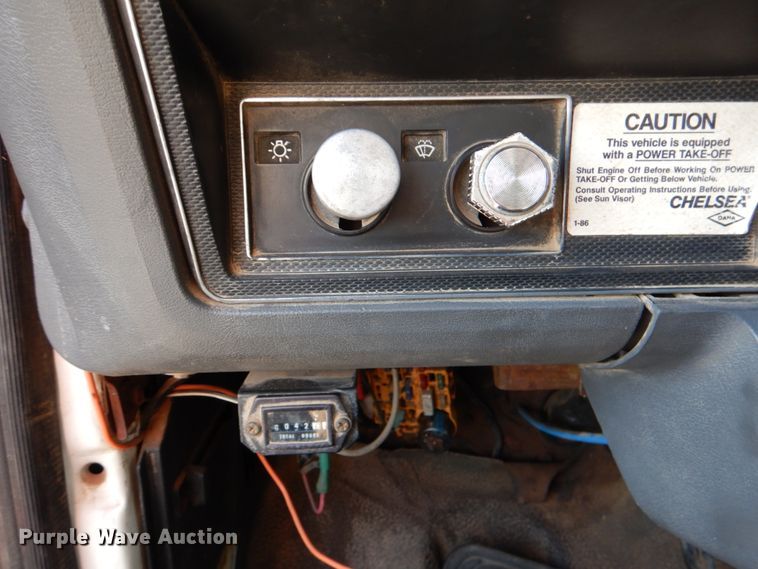 image for item DJ0802 1991 Ford F600  bucket truck