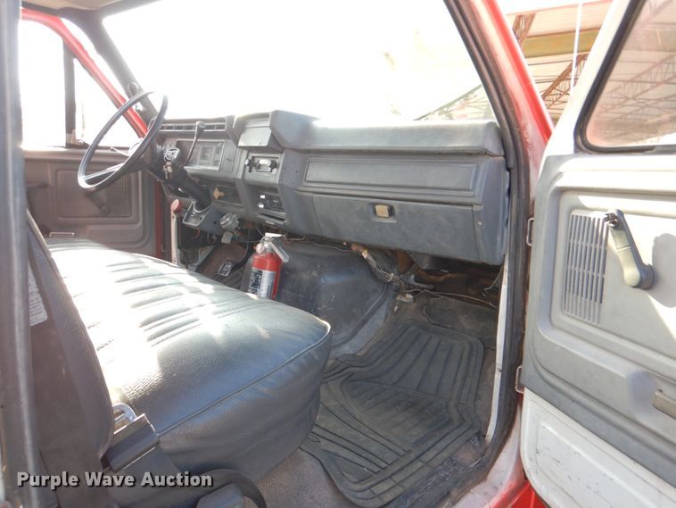 image for item DJ0802 1991 Ford F600  bucket truck