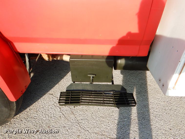 image for item DJ0802 1991 Ford F600  bucket truck