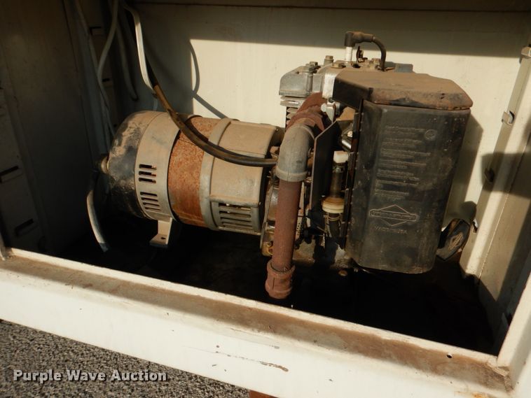 image for item DJ0802 1991 Ford F600  bucket truck