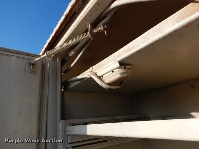 image for item DJ0802 1991 Ford F600  bucket truck