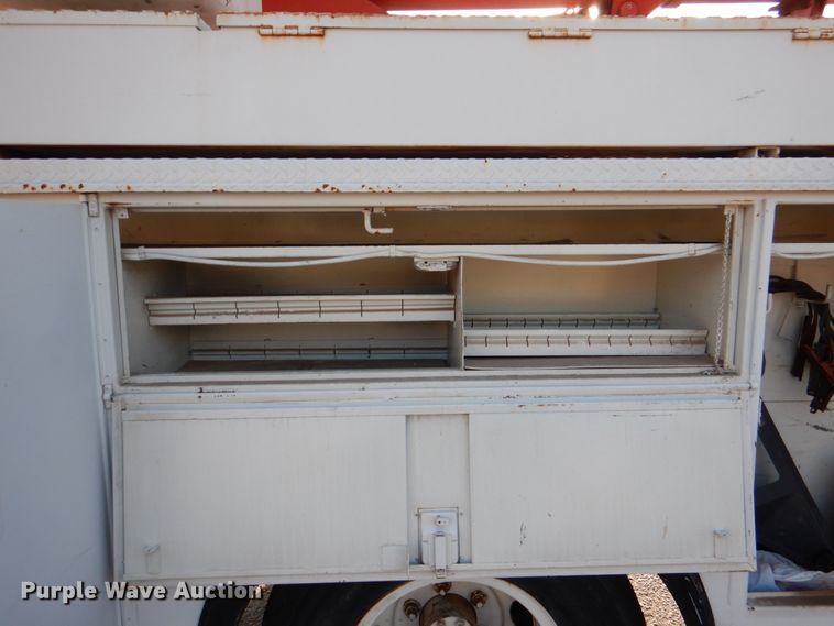 image for item DJ0802 1991 Ford F600  bucket truck