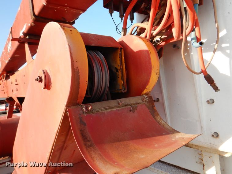 image for item DJ0802 1991 Ford F600  bucket truck