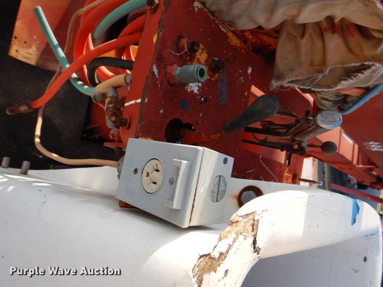 image for item DJ0802 1991 Ford F600  bucket truck