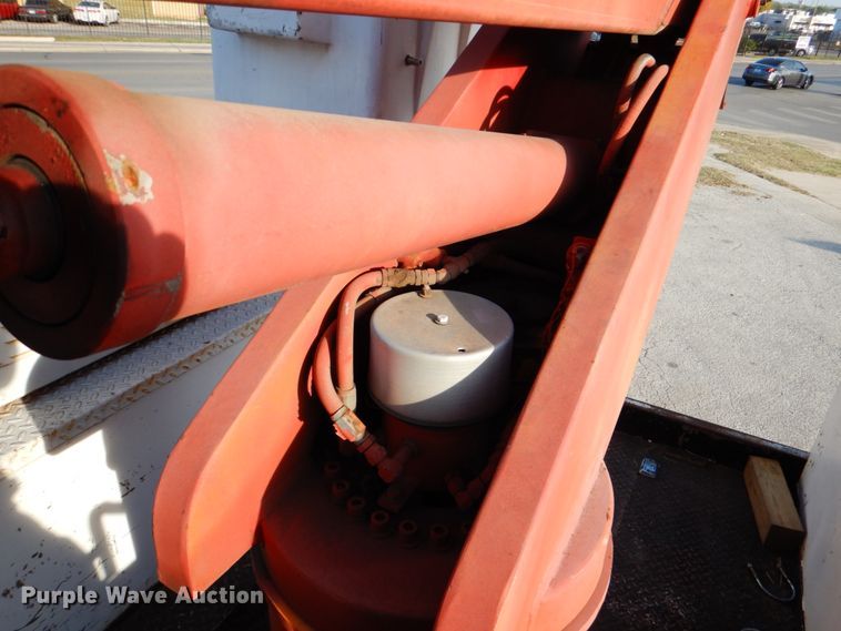 image for item DJ0802 1991 Ford F600  bucket truck