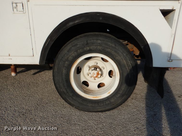 image for item DJ0802 1991 Ford F600  bucket truck