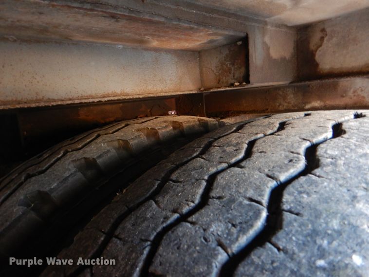 image for item DJ0802 1991 Ford F600  bucket truck