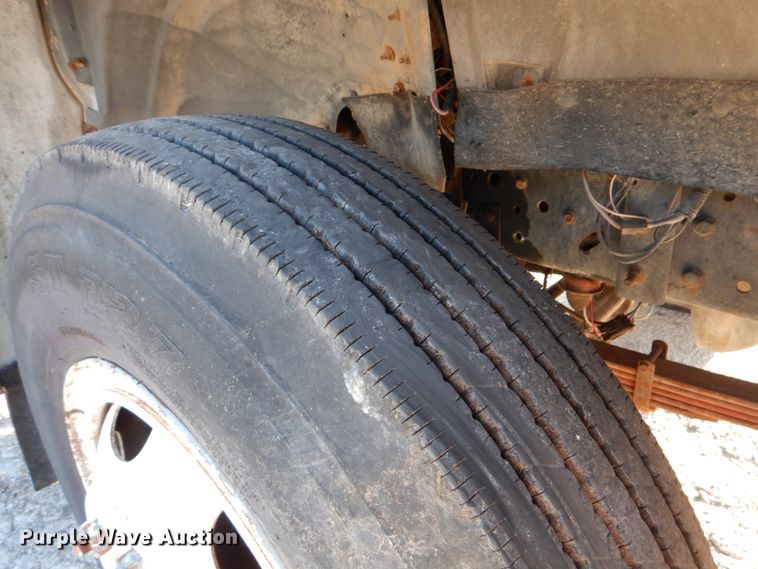 image for item DJ0802 1991 Ford F600  bucket truck