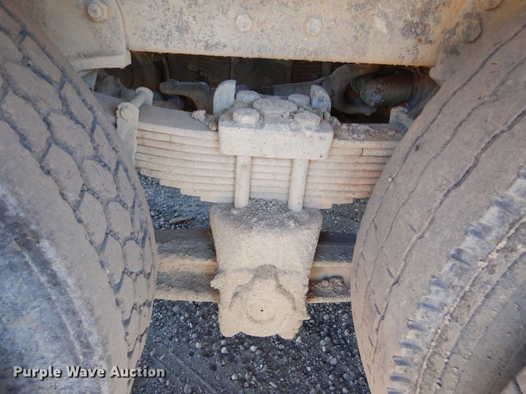 image for item DK3421 1989 Ford L8000  tank truck