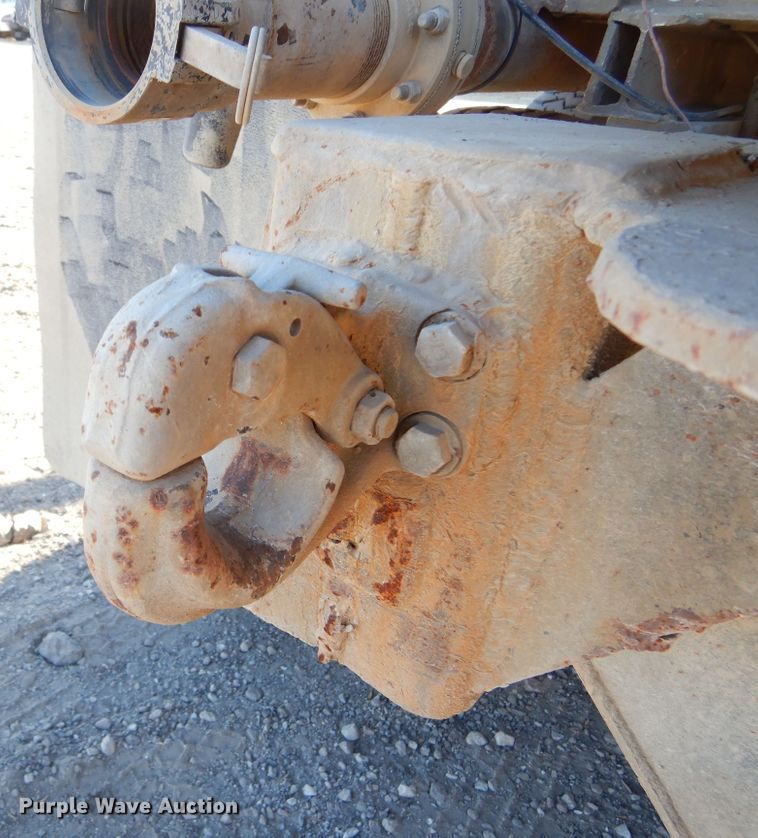 image for item DK3421 1989 Ford L8000  tank truck