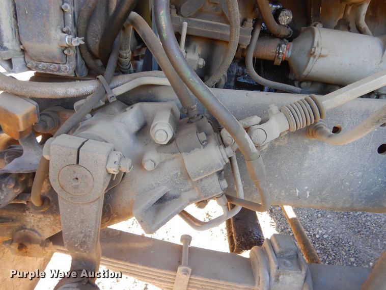 image for item DK3421 1989 Ford L8000  tank truck