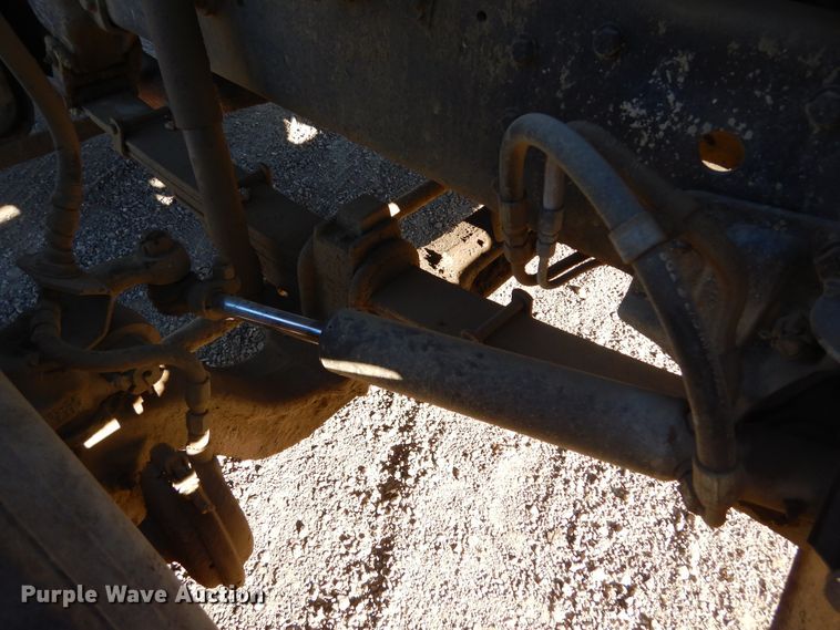 image for item DK3421 1989 Ford L8000  tank truck