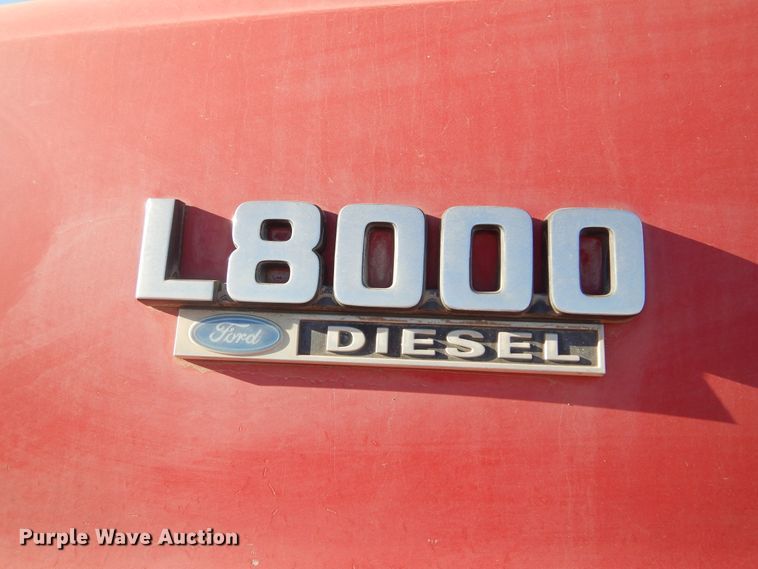 image for item DK3421 1989 Ford L8000  tank truck