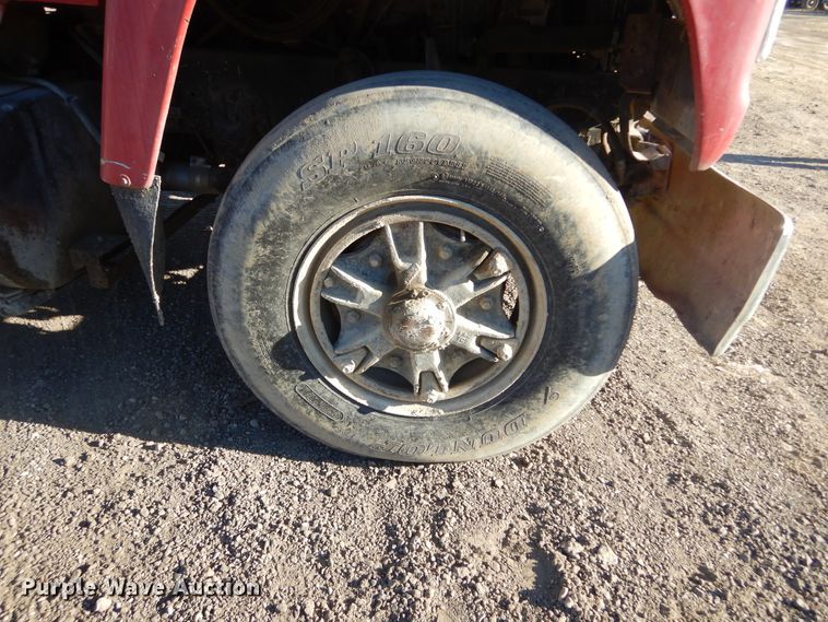 image for item DK3421 1989 Ford L8000  tank truck