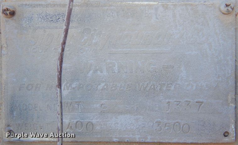 image for item DK3421 1989 Ford L8000  tank truck