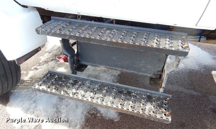 image for item DK3438 2006 Ford F750 Super Duty  bucket truck