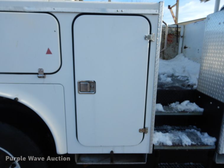 image for item DK3438 2006 Ford F750 Super Duty  bucket truck