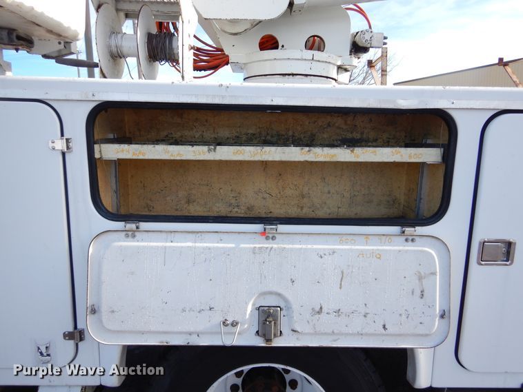 image for item DK3438 2006 Ford F750 Super Duty  bucket truck