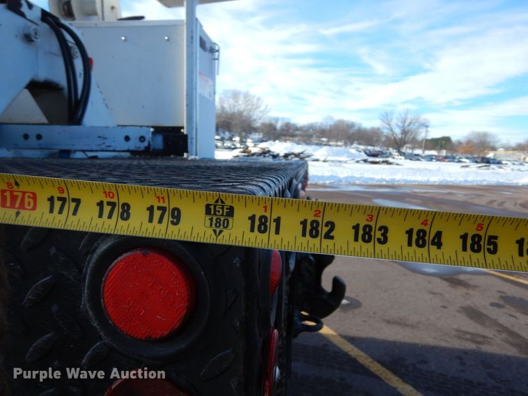 image for item DK3438 2006 Ford F750 Super Duty  bucket truck