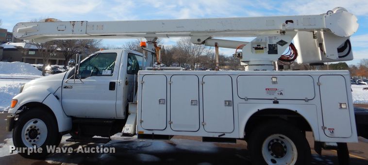 image for item DK3438 2006 Ford F750 Super Duty  bucket truck