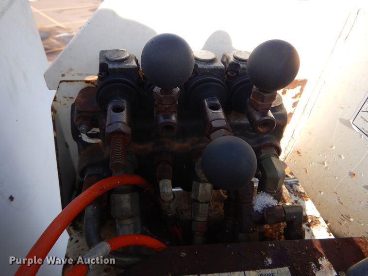 image for item DK3438 2006 Ford F750 Super Duty  bucket truck