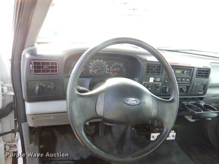 image for item DK3438 2006 Ford F750 Super Duty  bucket truck