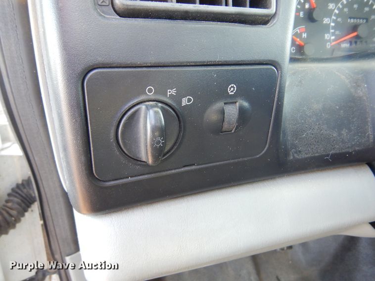 image for item DK3438 2006 Ford F750 Super Duty  bucket truck