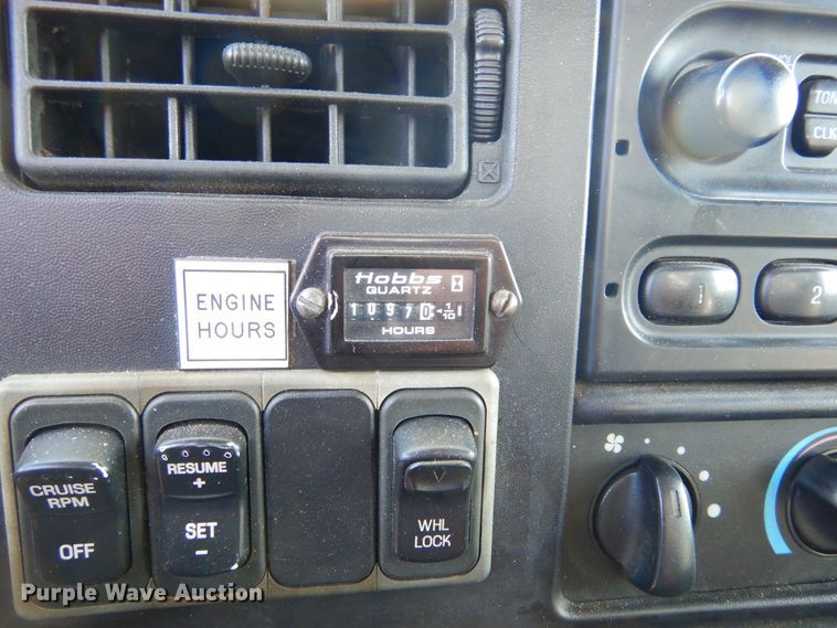 image for item DK3438 2006 Ford F750 Super Duty  bucket truck