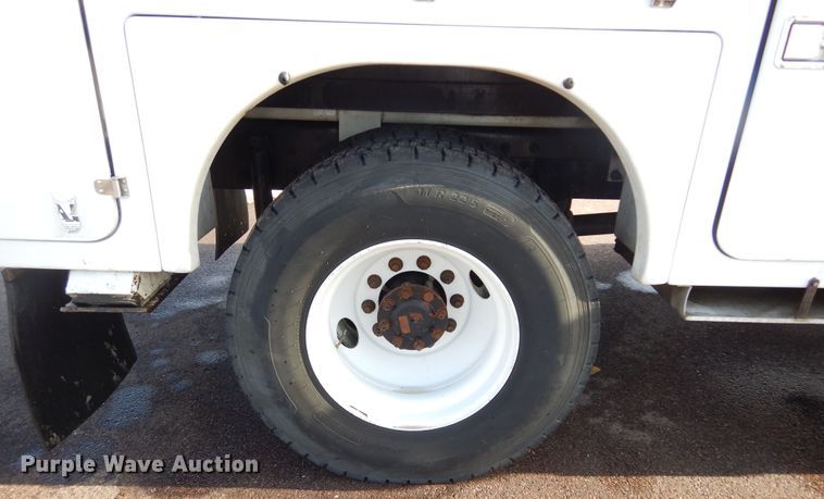 image for item DK3438 2006 Ford F750 Super Duty  bucket truck
