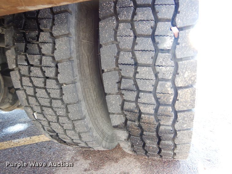 image for item DK3438 2006 Ford F750 Super Duty  bucket truck